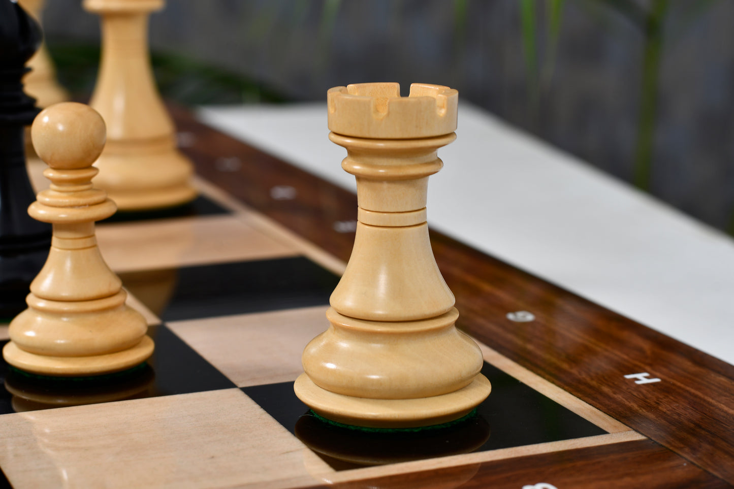 The Shera Series Staunton Triple Weighted Chess Pieces V2.0 in Ebonized / Boxwood - 4.5" King
