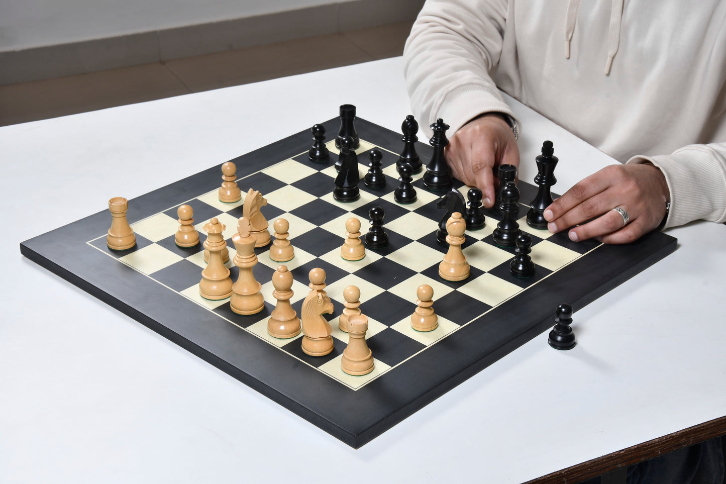 Tournament Series Championship Chess Pieces with German Knight in Ebonized Boxwood & Natural Boxwood - 3.75" King