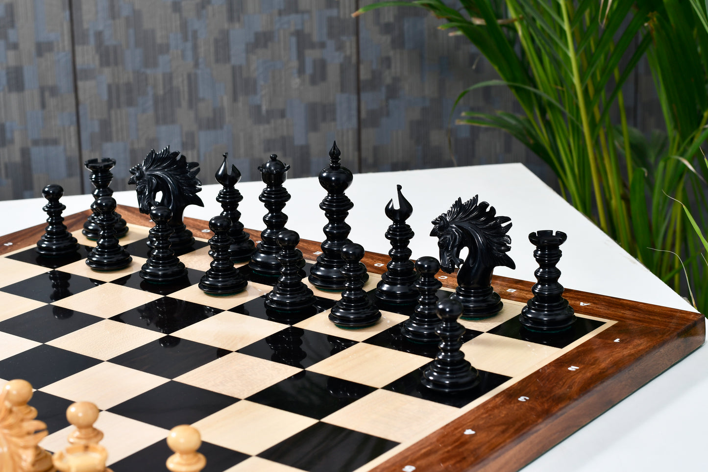 The St. Petersburg Luxury Artisan Series Chess Pieces in Ebony / Boxwood - 4.3" King with Storage Box