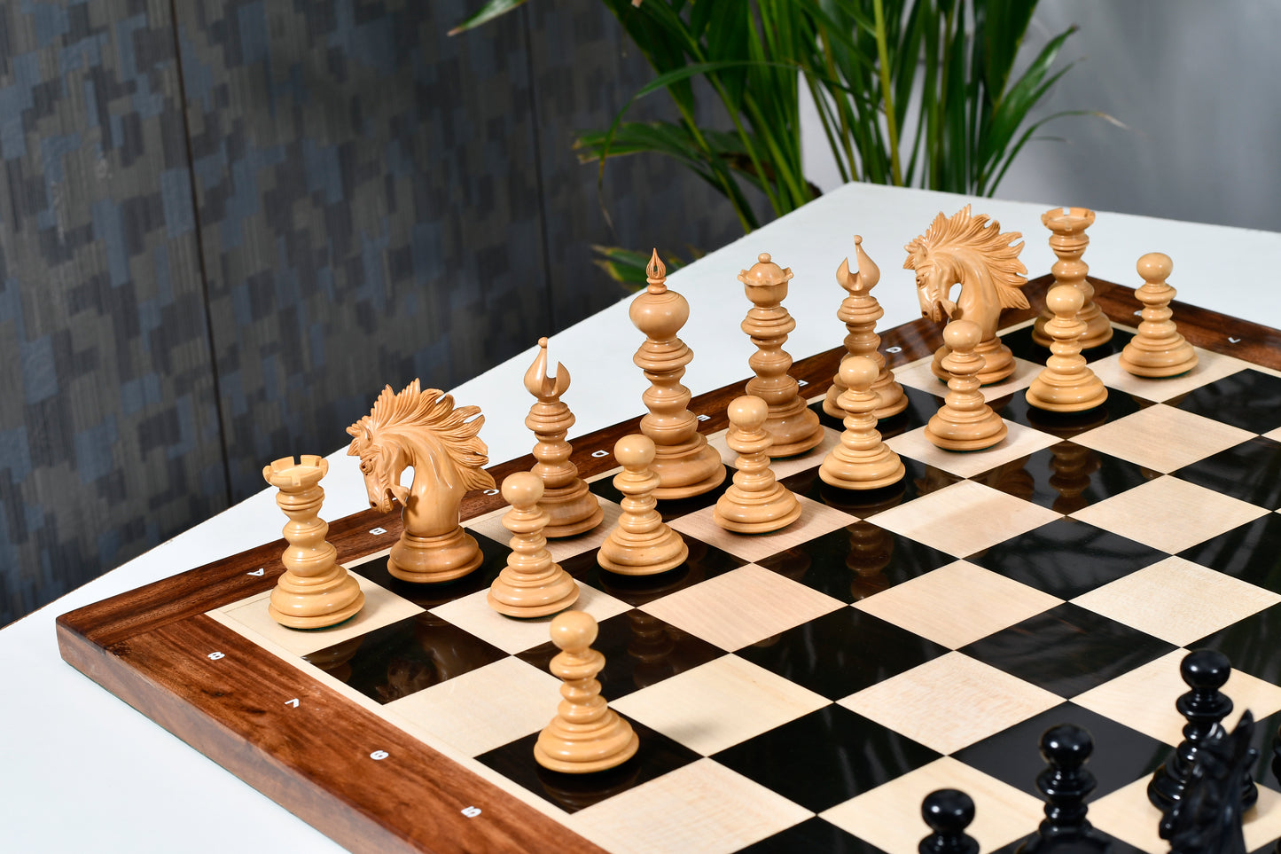 The St. Petersburg Luxury Artisan Series Chess Pieces in Ebony / Boxwood - 4.3" King with Storage Box