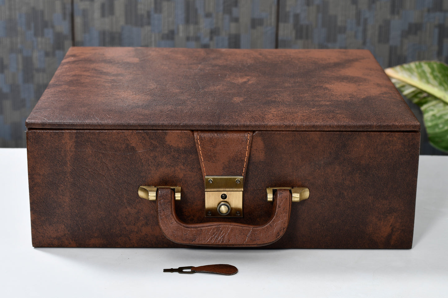 Brown Leatherette Chess Set Storage Box Coffer with Double Tray Fixed Slots for 4.2" - 4.8" Pieces