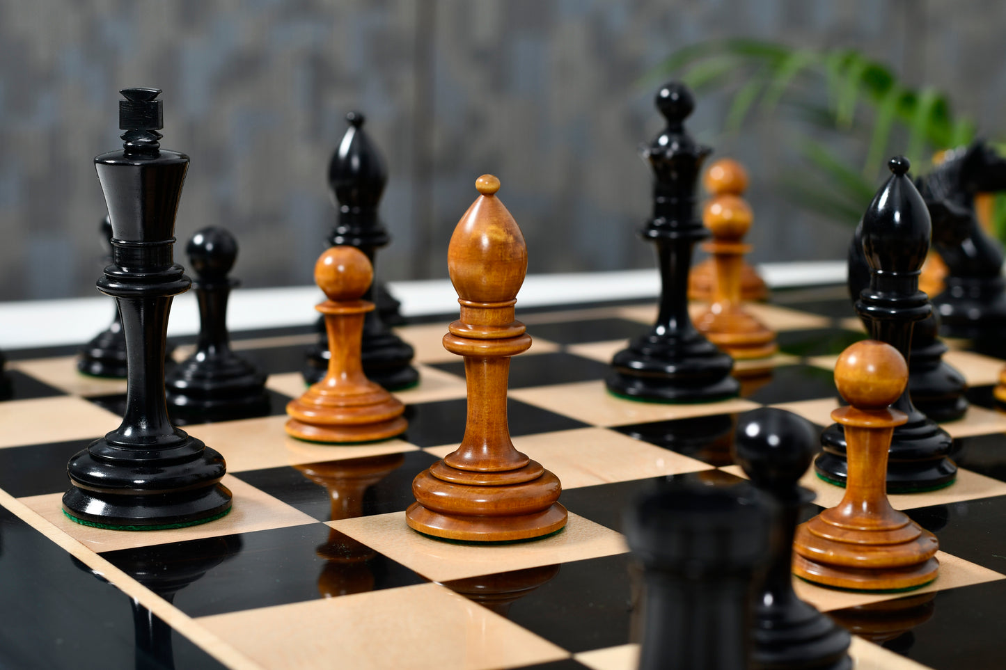 1933 Antonio Fabiano Botvinnik Style Weighted Chess Pieces in Antique & Ebonywood 3.8"- King