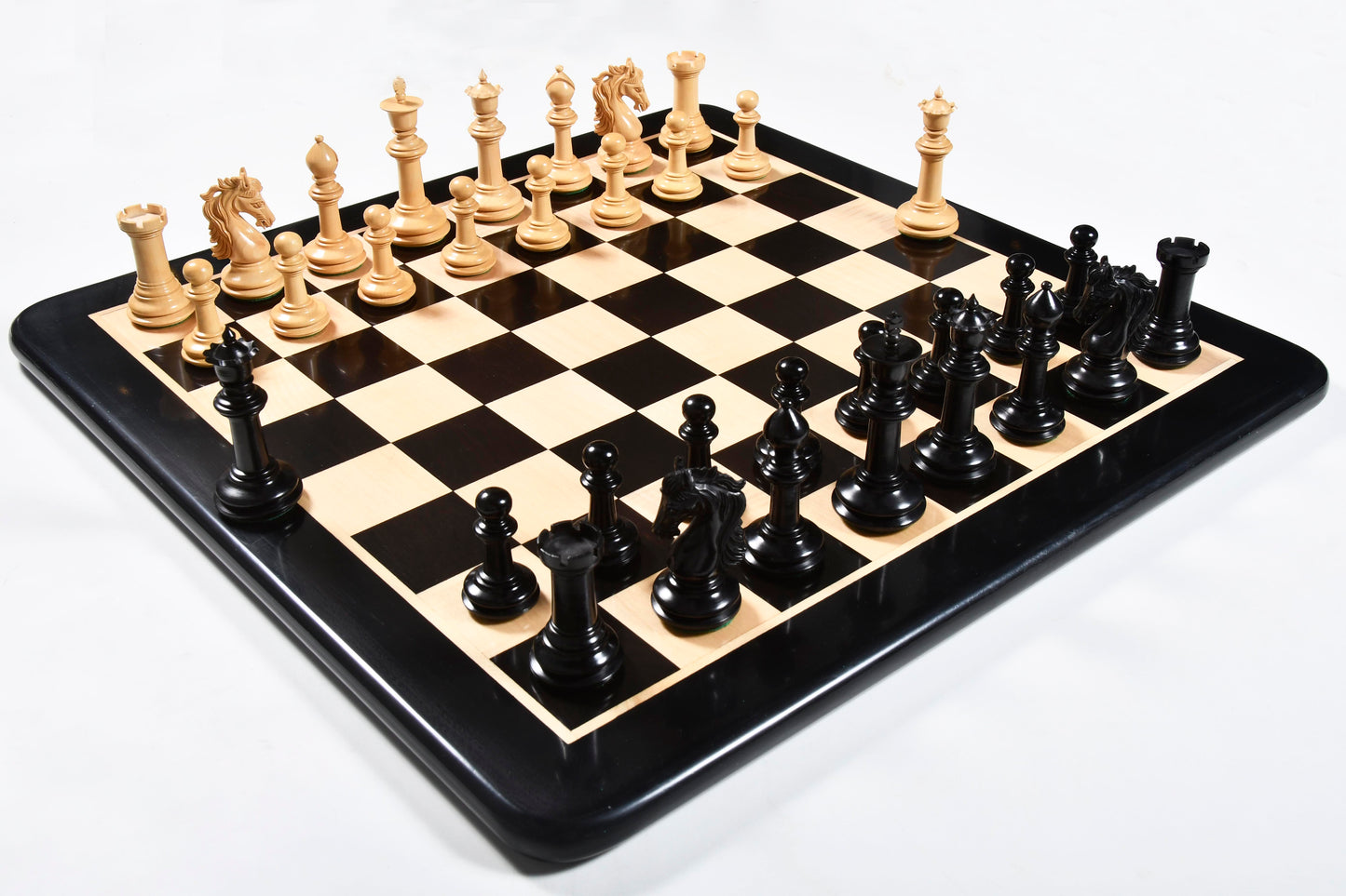 The French Warrior Luxury Wooden Chess Pieces in Ebony & Boxwood - 4.4" King