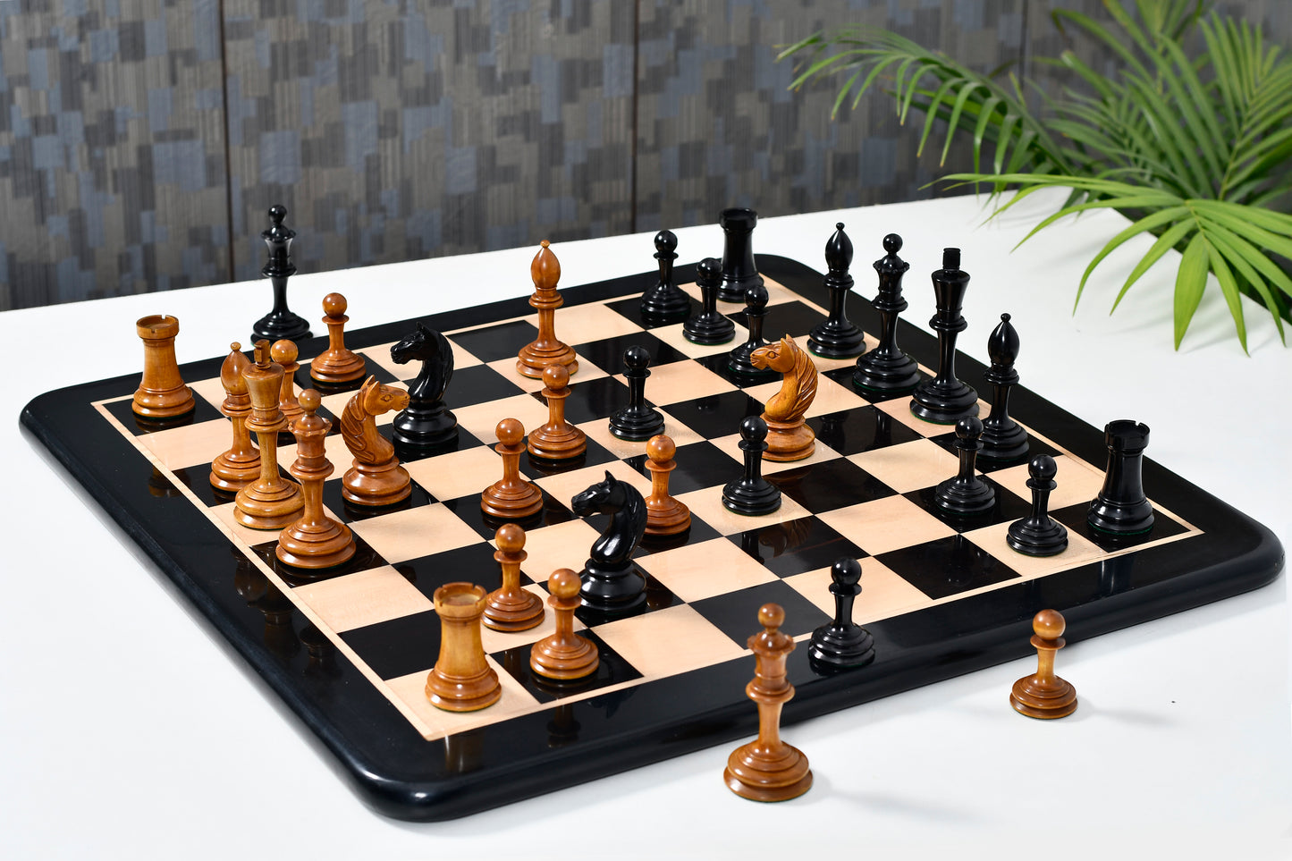 1933 Antonio Fabiano Botvinnik Style Weighted Chess Pieces in Antique & Ebonywood 3.8"- King