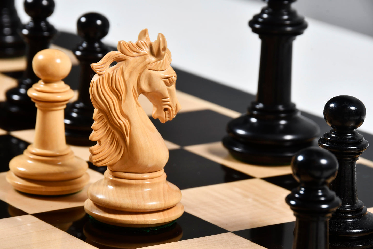 The French Warrior Luxury Wooden Chess Pieces in Ebony & Boxwood - 4.4" King