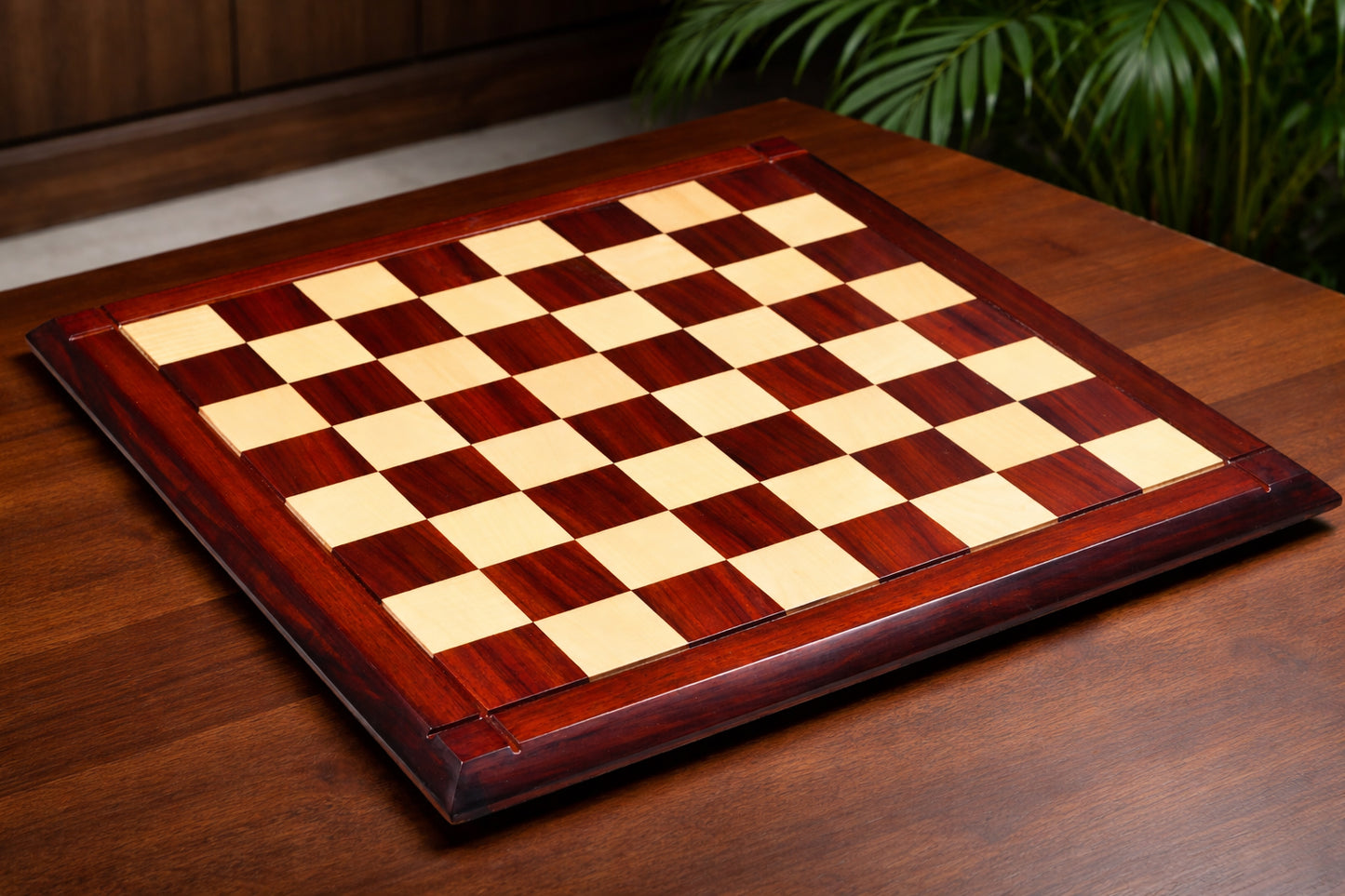 Deluxe Bud Rosewood / Maple Wooden Chess Board 23" - 60 mm