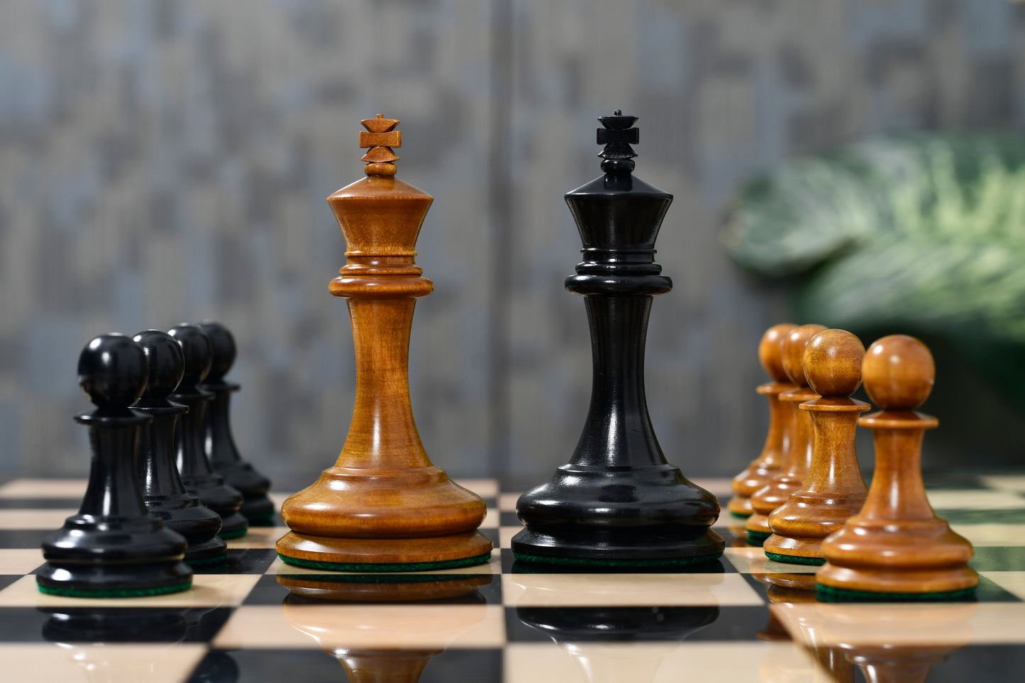 The 1849 Cooke Jaques Staunton Weighted 3.5 inch King Chess Pieces in Ebony wood and Vintage Antique Boxwood