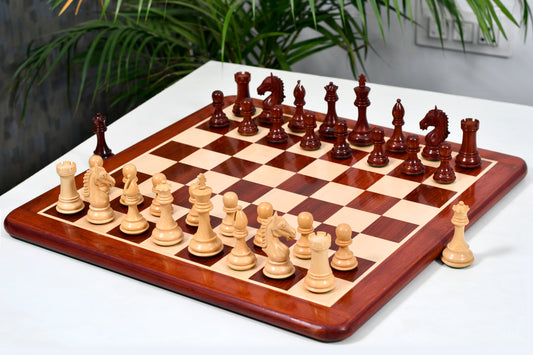 Derby Knight Chess Pieces in Bud Rosewood/Boxwood - 4.1" King with Board