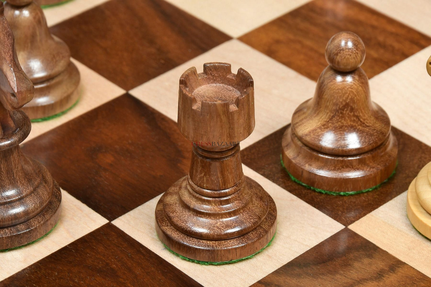 The Issac Lipnitsky 1946 Berlin Tournament Reproduced Chessmen in Sheesham Boxwood - 4.0" King