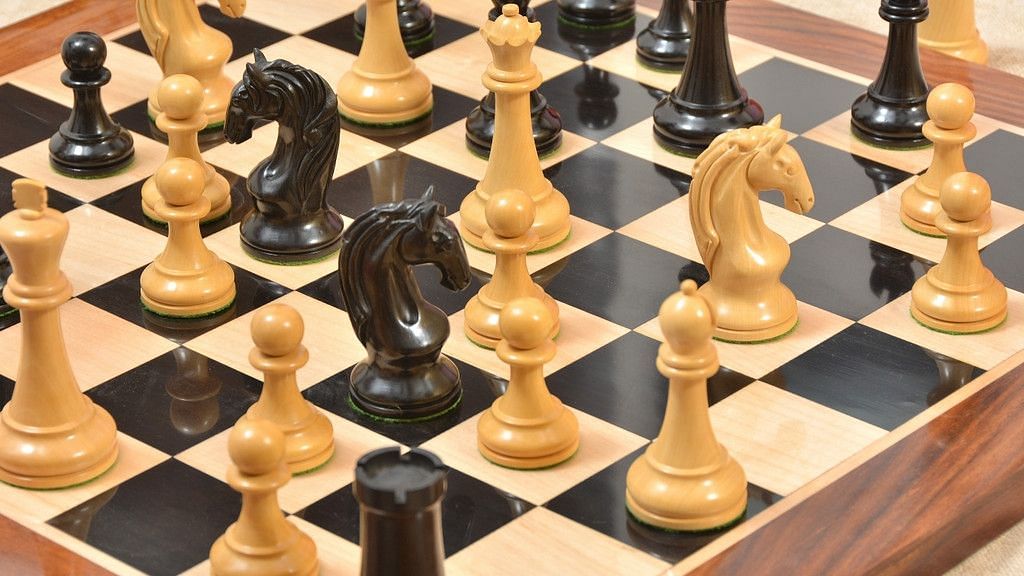 Combo of Reproduced 1963-1966 Piatigorsky Cup Chess Set with Wooden Board in Ebony / Box Wood - 4.2" King