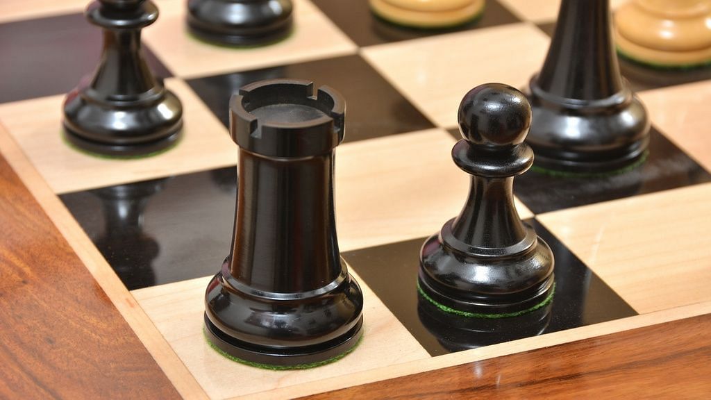 Combo of Reproduced 1963-1966 Piatigorsky Cup Chess Set with Wooden Board in Ebony / Box Wood - 4.2" King