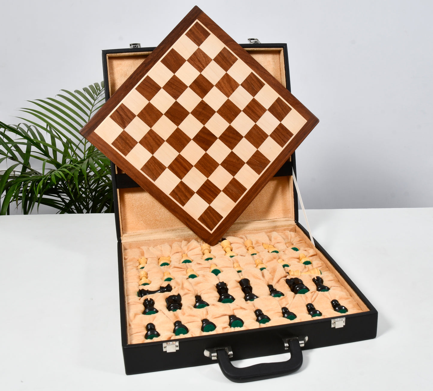 The Old Russian Zagreb 3.1 inch Chess Set in Ebonized Boxwood with 15 inch Wooden Sheesham Chessboard & Storage Box