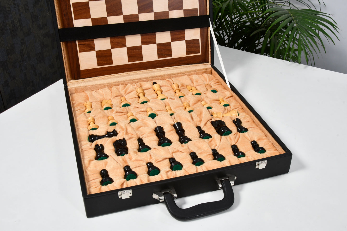 The Old Russian Zagreb 3.1 inch Chess Set in Ebonized Boxwood with 15 inch Wooden Sheesham Chessboard & Storage Box