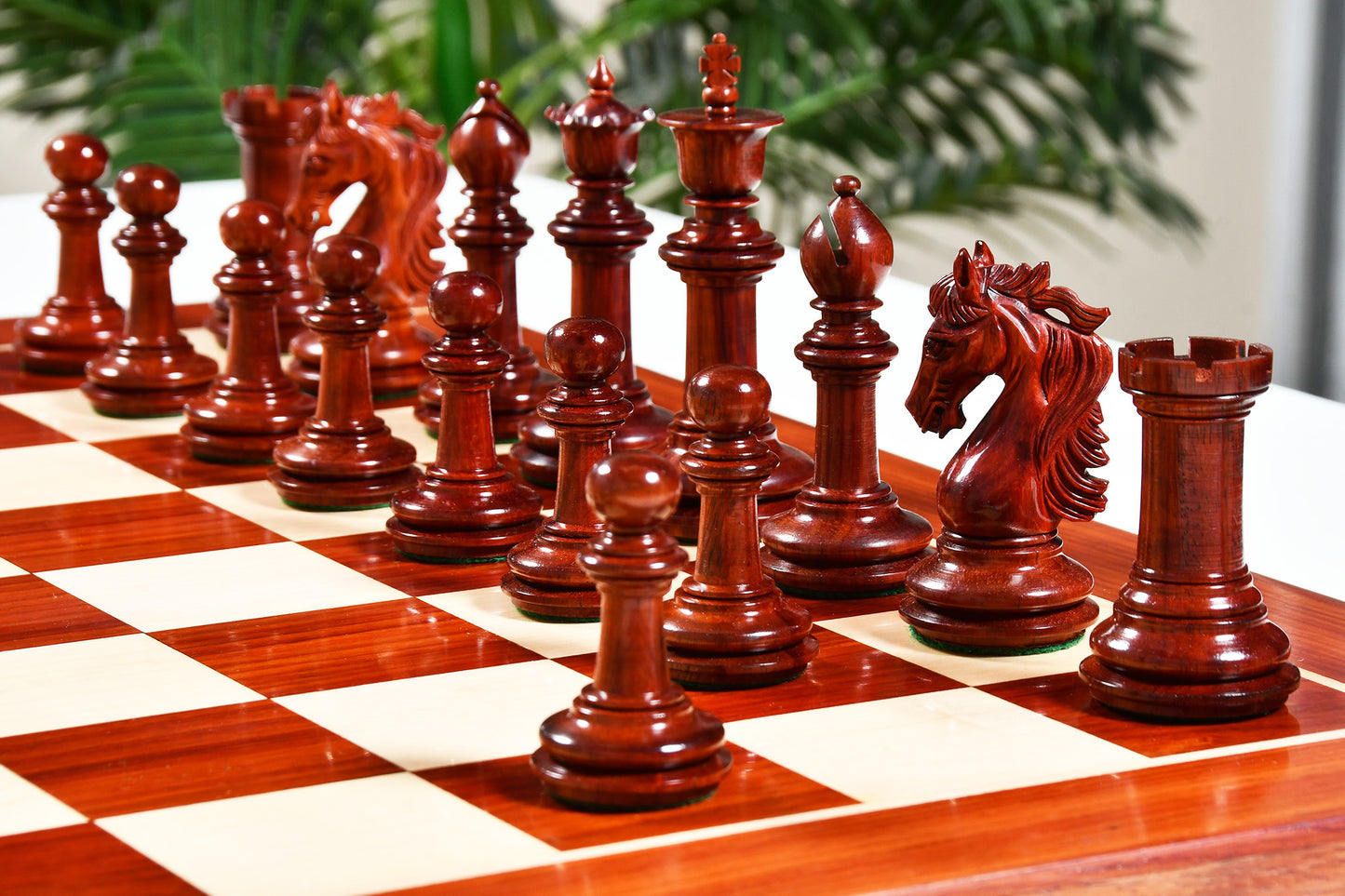 The French Warrior Luxury Wooden Chess Pieces in Bud Rose Wood & Box Wood - 4.4" King