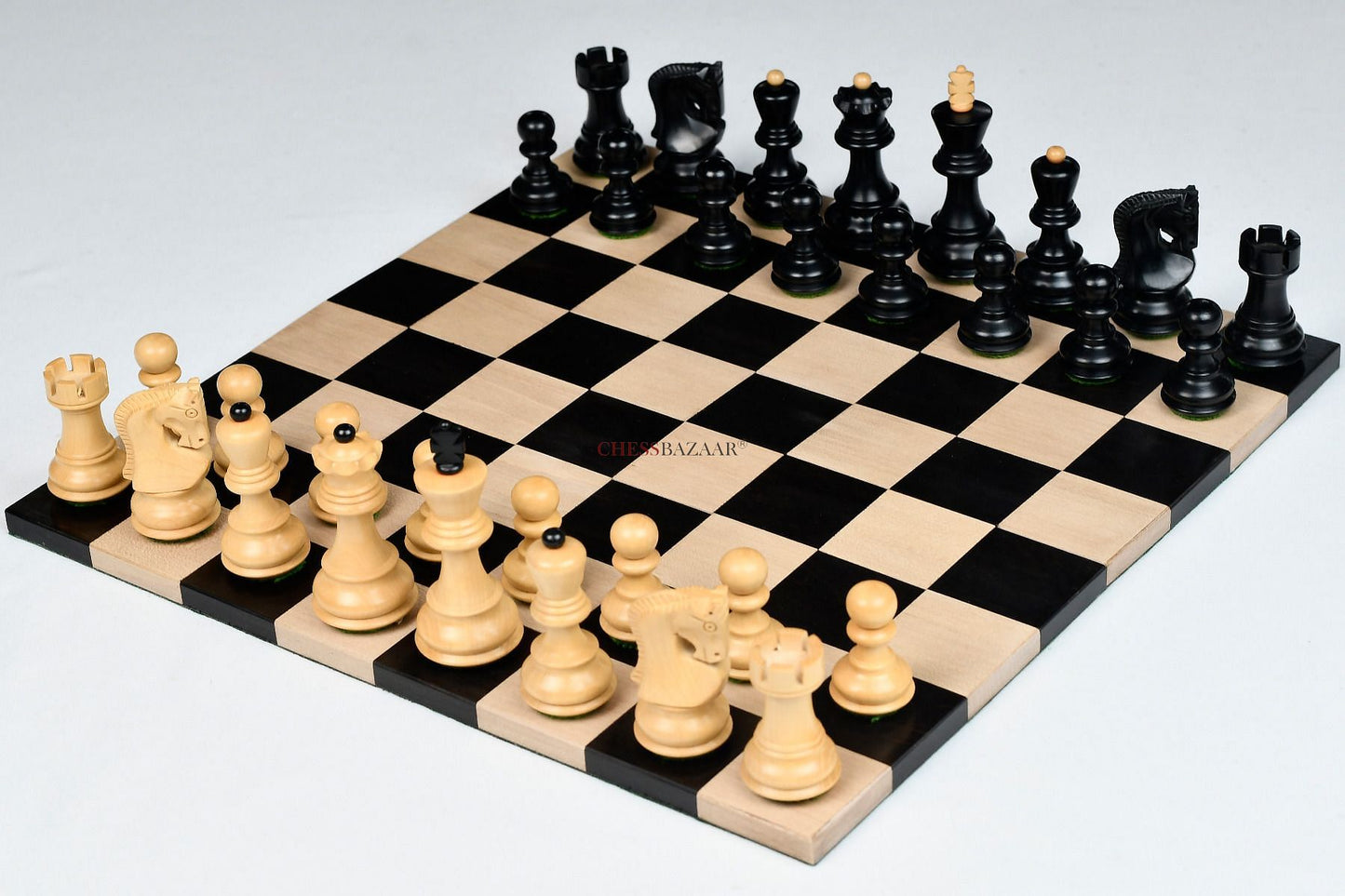 Traditional Russian Zagreb Weighted Chess Pieces in Ebonized Boxwood & Natural Boxwood - 3.1" King