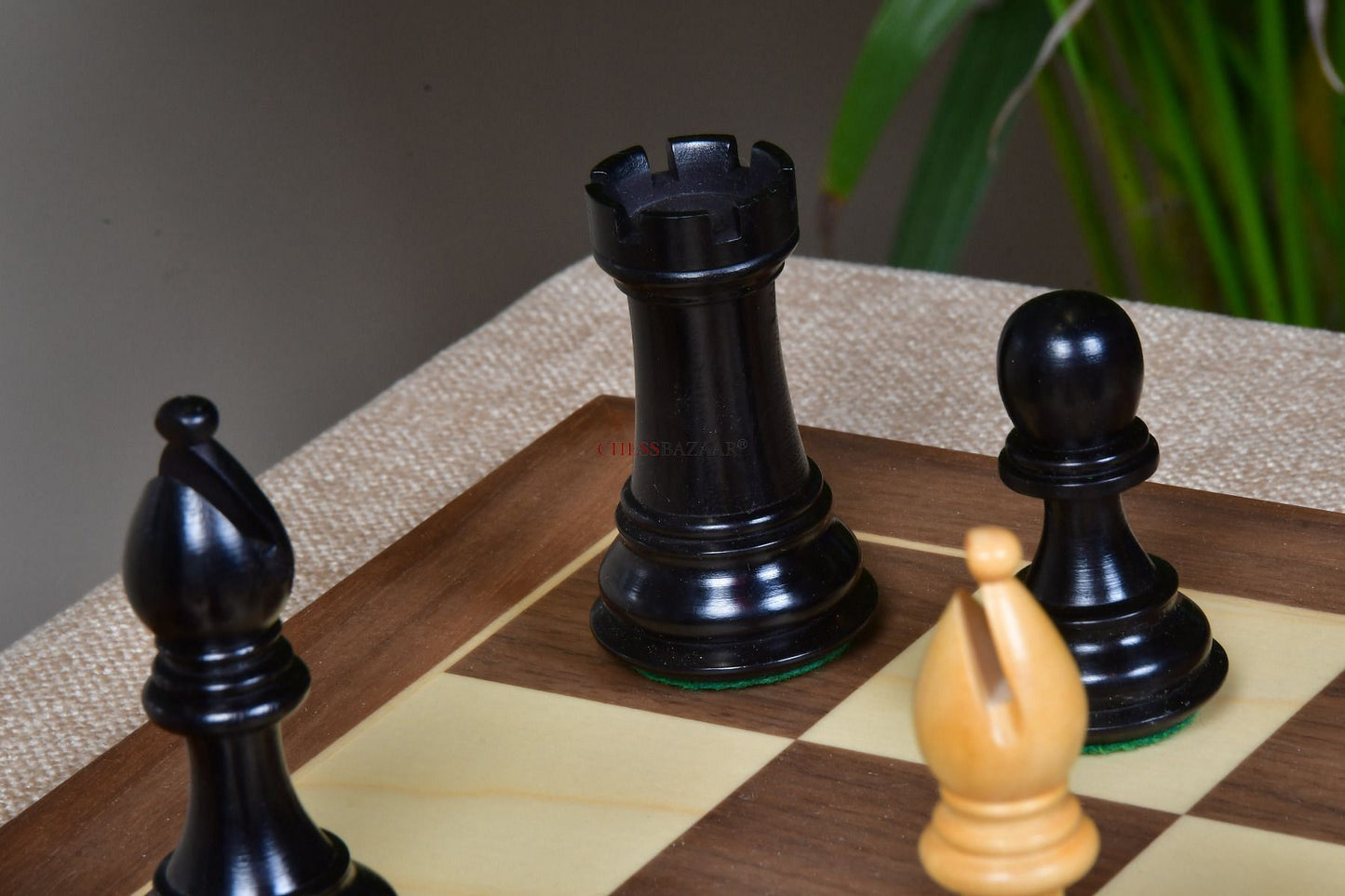 CB The Derby Knight Staunton Pattern Weighted Chessmen in Ebonized Boxwood - 4.1" King