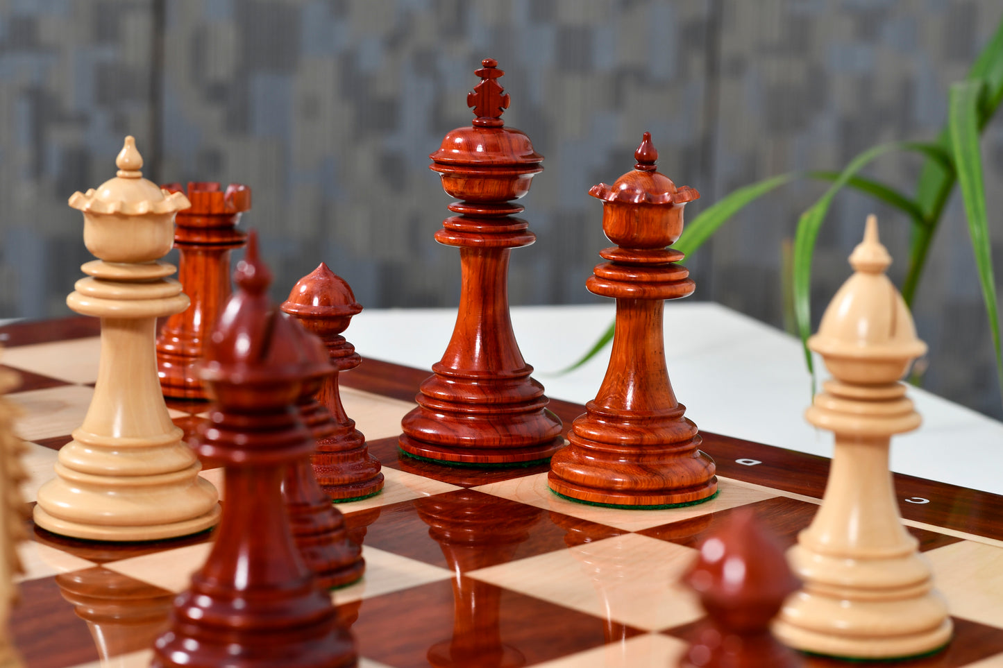 Ferocious Elite Series Chess Pieces in Bud Rosewood / Boxwood - 4.45" King