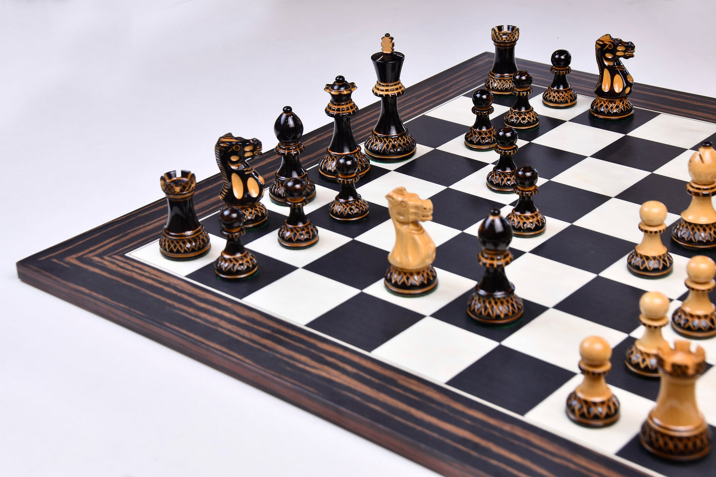 The Parker Staunton Series Lacquered Chess Pieces in Burnt Boxwood & Natural Boxwood - 3.9" King