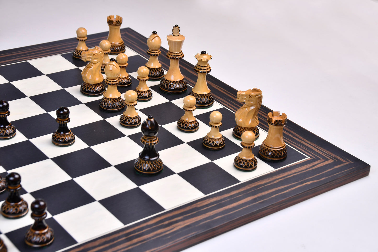 The Parker Staunton Series Lacquered Chess Pieces in Burnt Boxwood & Natural Boxwood - 3.9" King