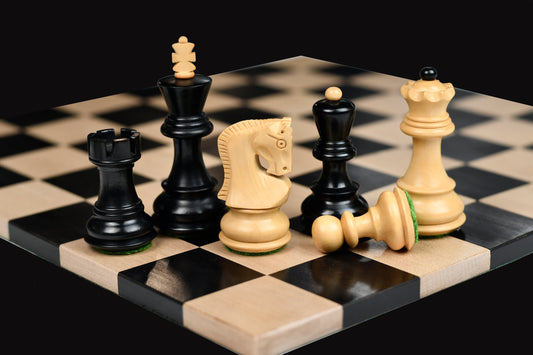 Traditional Russian Zagreb Weighted Chess Pieces in Ebonized Boxwood & Natural Boxwood - 3.1" King