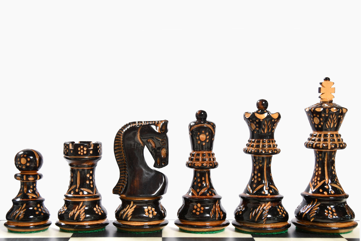 1959 Reproduced Russian Zagreb Staunton Series Chess Pieces in Burnt & Natural Box Wood - 3.75" King