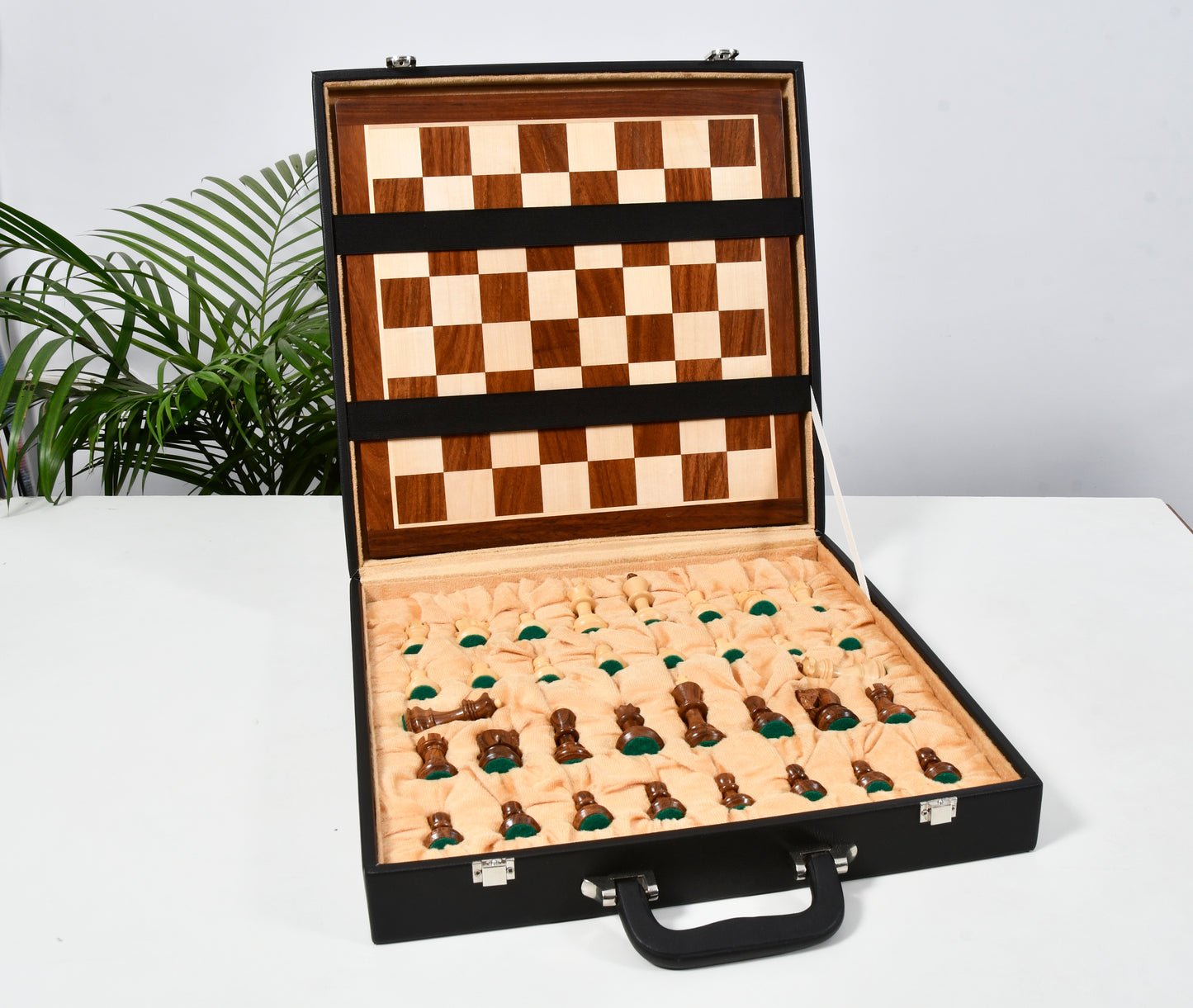 The Old Russian Zagreb 3.1 inch Chess Set in Sheesham Wood with 15 inch Wooden Chessboard & Storage Box