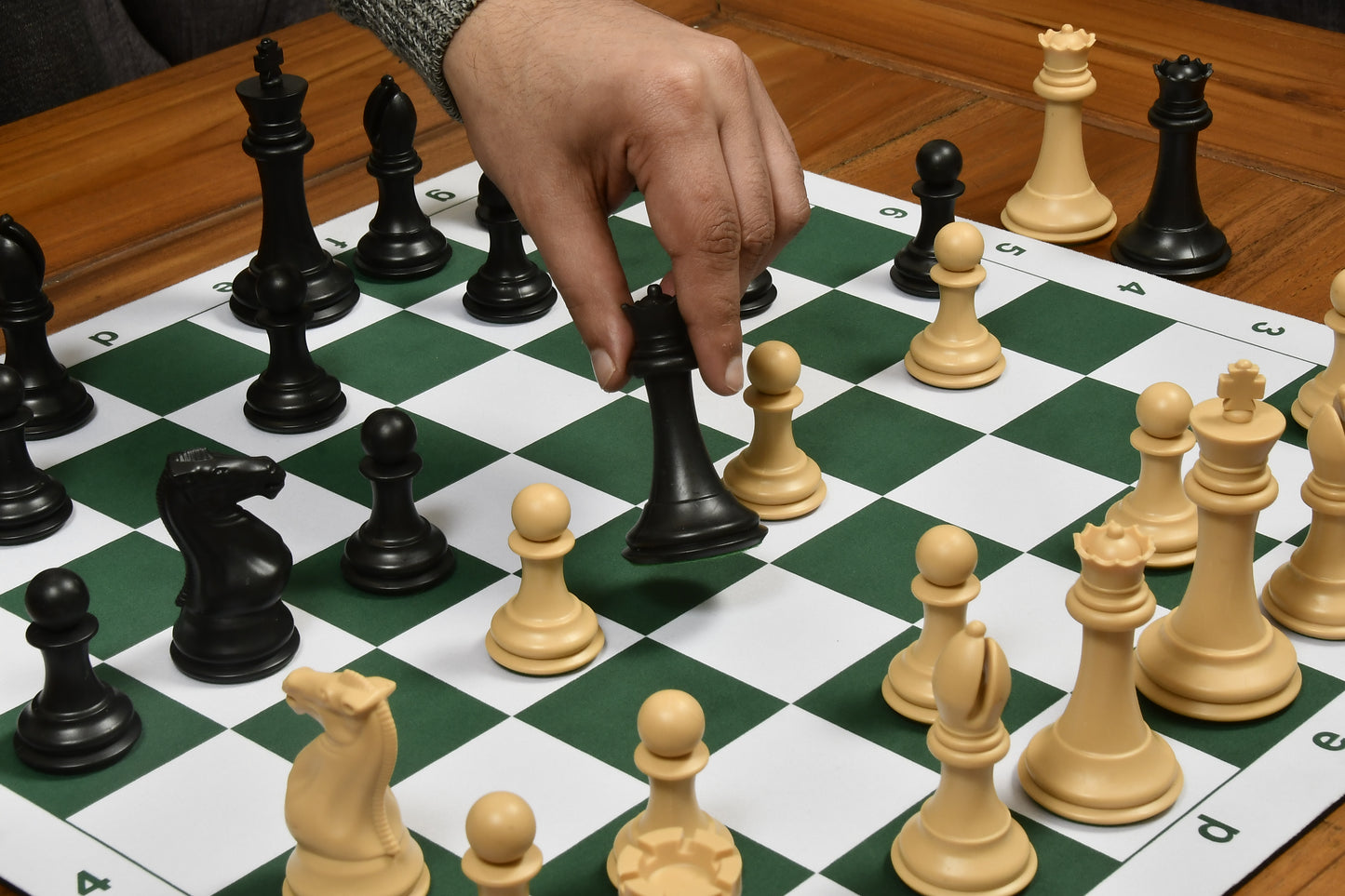 The Superior Staunton Series Quadruple Weighted Chess Pieces in Black Dyed & Natural White Solid Plastic - 4.1" King