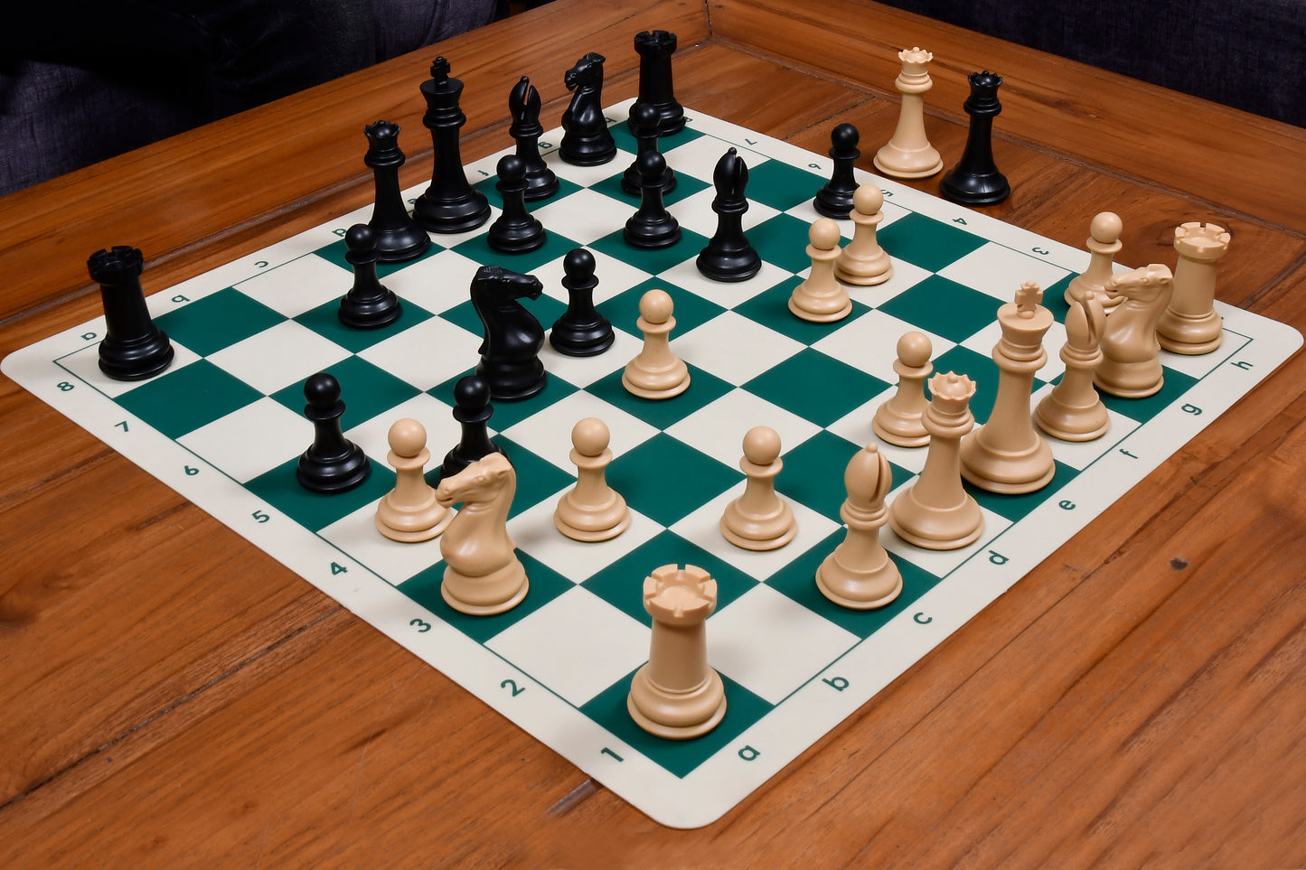 The Superior Staunton Series Quadruple Weighted Chess Pieces in Black Dyed & Natural White Solid Plastic - 4.1" King